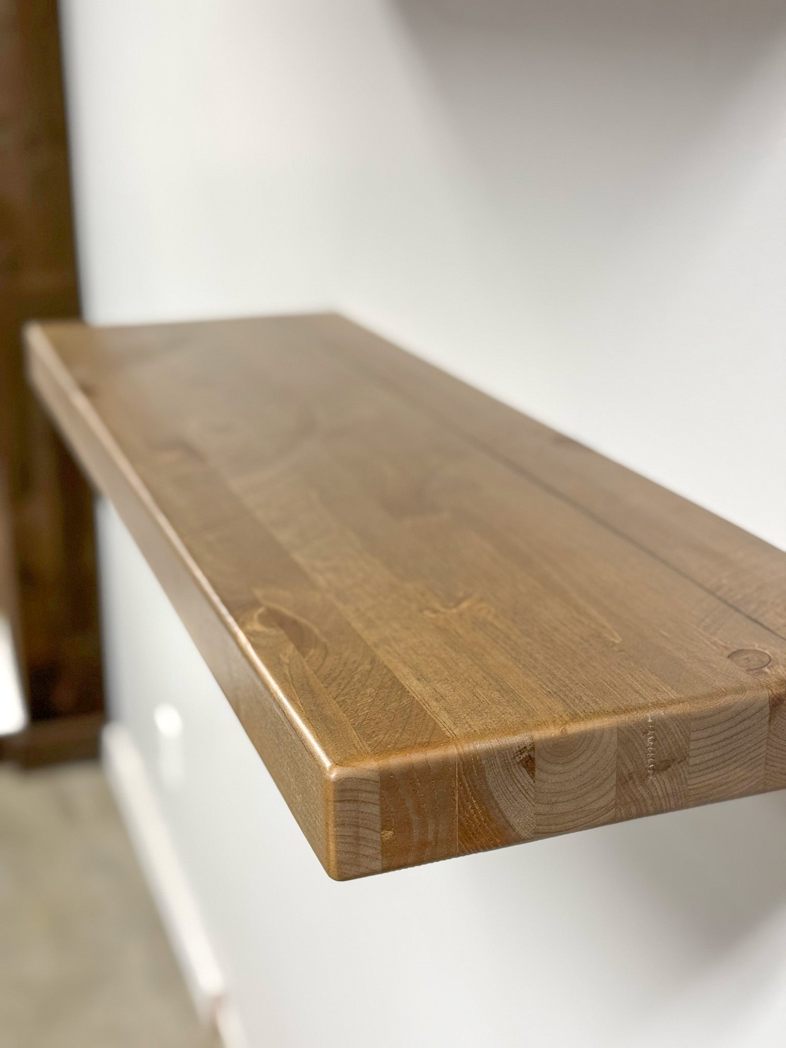 Classic Finished Floating Shelf Kit