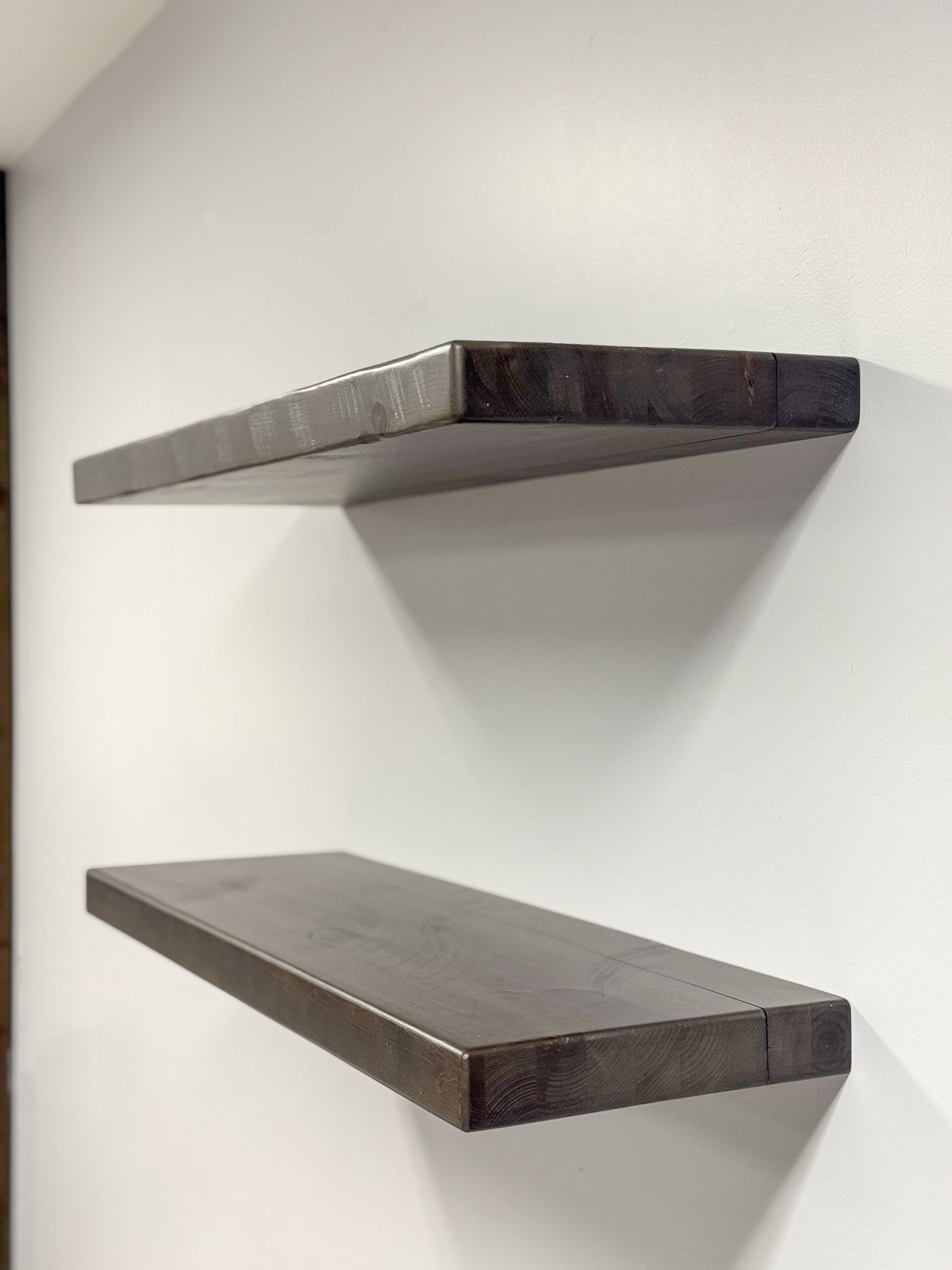 Classic Finished Floating Shelf Kit