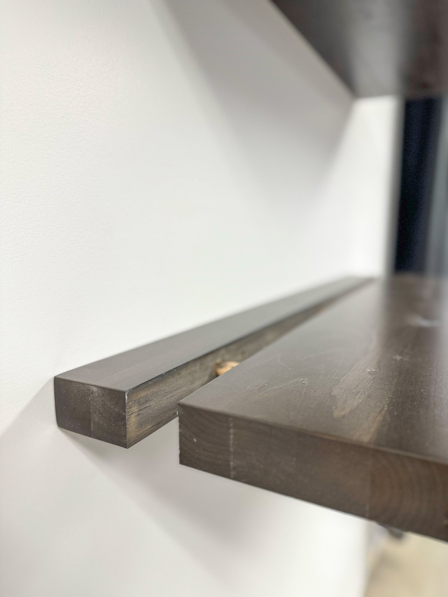 Modern Finished Floating Shelf Kit