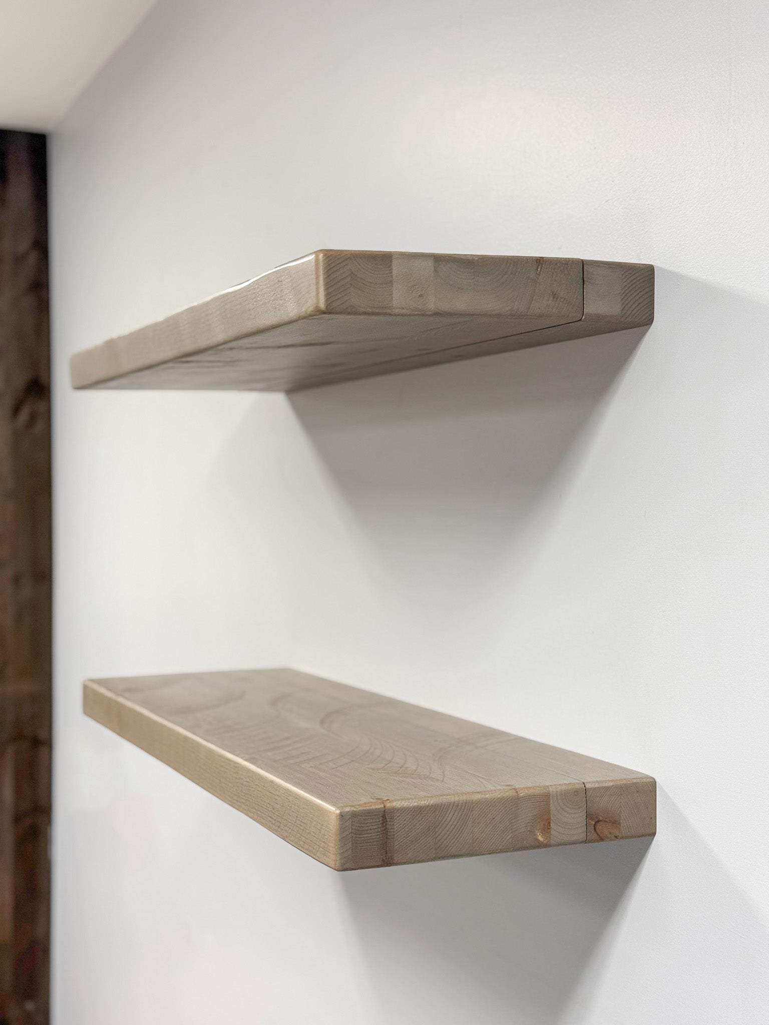 Classic Finished Floating Shelf Kit